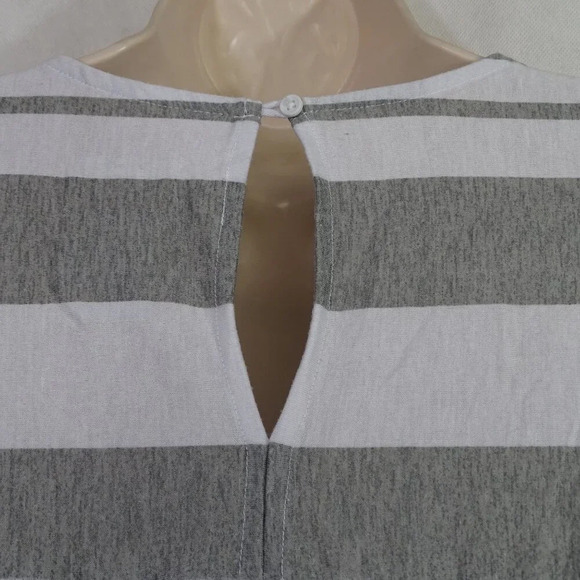 Time And Tru Striped Gray White Batwing Dolman Sleeve Knit Top Women Size S - Picture 8 of 8